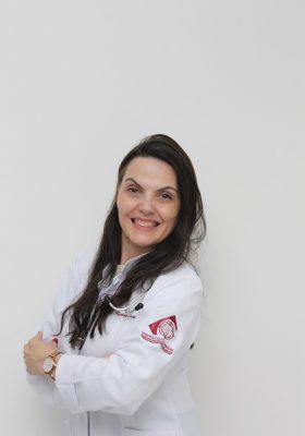 regina-costa-2